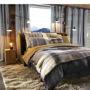 Concise Black Wall Lamp